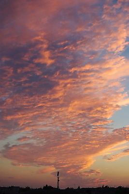 포토 JPG 해외이미지 구름 실루엣 자연 하늘 날씨 휴식 기술 파노라마 풍경 사람없음 야외 여름 빛 햇빛 우주 꿈 장면 천국 솜털 흐림 해외202004 해외포토 자연요소 계절 컨셉 촬영기법 태양 생태계 파일형식 이미지허브