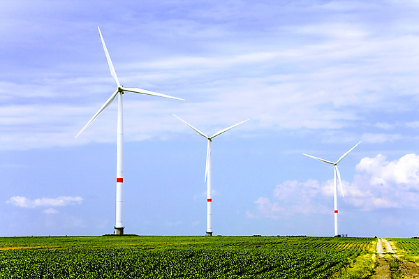 포토 JPG 해외이미지 식물 산업 밭 자연 하늘 바람 풍경 사람없음 파란색 글로벌 농장 우주 환경 탑 힘 재활용 사막 풍차 발전기 에너지 변화 풍력에너지 역 보호 자원 세대 유지 혁명 개발 사바나 이산화탄소 효율 공급 해외202004 해외포토 자연요소 건축물 컬러 컨셉 농업 교통시설 날씨 발전소 그린에너지 친환경 생태계 파일형식 이미지허브