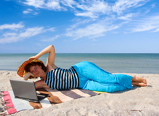 포토 JPG 해외이미지 백인 구름 직업 라이프스타일 여자 모래 바다 인터넷 비즈니스 자연 하늘 휴가 휴식 한명 성인 야외 물 여름 파란색 노트북 컴퓨터 사무실 햇빛 여행객 공책 침묵 봄 자유 작업 비즈니스우먼 탈출 무선전화기 집중 휴양지 해외202004 해외포토 자연요소 서양인 1 계절 컬러 컨셉 문구용품 사람 생활 전자제품 태양 소리 장소 직장인 전화기 생태계 파일형식 이미지허브