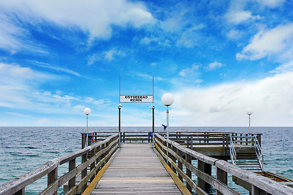 포토 JPG 해외이미지 유럽 여행 독일 사람없음 목재 물 관광지 항구 사인 발트해 해외202004 해외포토 자연요소 나무 나라 바다 재료 교통시설 북유럽 파일형식 이미지허브