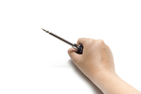 JPG 해외이미지 손 신체부위 잡기 드라이버 해외202004 해외포토 포토 모션 사람 공구 파일형식 이미지허브