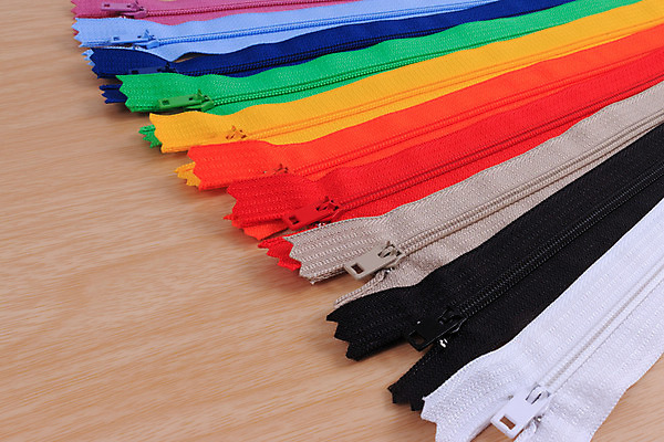 포토 JPG 해외이미지 실내 사람없음 컬러풀 나무바닥 지퍼 해외202004 해외포토 컬러 바닥 내부 파일형식 이미지허브