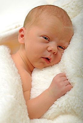 포토 JPG 해외이미지 여자 남자 어린이 한명 사람 소년 놀람 표현 아기 신생아 달콤 작음 호기심 개발 결백 경보 해외202004 해외포토 1 감정 컨셉 표정 맛 크기 파일형식 이미지허브