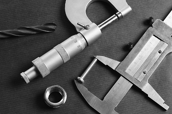 포토 JPG 해외이미지 교육 산업 과학 백그라운드 텍스트 새로움 자 사람 사람없음 빛 숫자 금속 검은색 침묵 장비 회색 기구 도구 공구 업무 그룹 엔지니어 수리 미끄럼틀 철 묘사 측정 오브젝트 눈금 각도 공학 제어 철강 해외202004 해외포토 문자 컬러 컨셉 재질 문구용품 소리 작업 기술자 놀이기구 파일형식 이미지허브