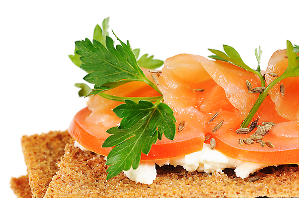 포토 JPG 해외이미지 토마토 치즈 건강 사람없음 맛 아침식사 클럽 연어 고립 기본 해외202004 해외포토 컨셉 채소 유제품 어류 식사 파일형식 이미지허브