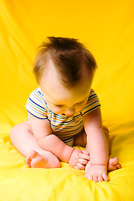 포토 JPG 해외이미지 모델 행복 아들 포즈 한명 사람 소년 유행 표현 아기 닫기 묘사 스타일 해외202004 해외포토 1 남자 감정 어린이 가족 모션 파일형식 이미지허브