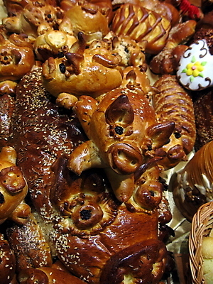 포토 JPG 해외이미지 동물 음식 농업 미술 사람없음 농장 케이크 돼지 맛 건포도 해외202004 해외포토 산업 컨셉 포유류 포도 문화예술 디저트 건과일 파일형식 이미지허브