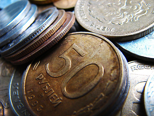 포토 JPG 해외이미지 종이 백그라운드 돈 비즈니스 사람없음 금융 쇼핑 판매 달러 동전 저축 유로 인사 신용카드 지갑 변화 재산 황금 구매 은색 주식 플라스틱 고객 사인 결제 소매 전자상거래 대출 빚 계좌 비자 요금 인출 비용 해외202004 해외포토 컬러 컨셉 재질 경제 예절 파일형식 이미지허브