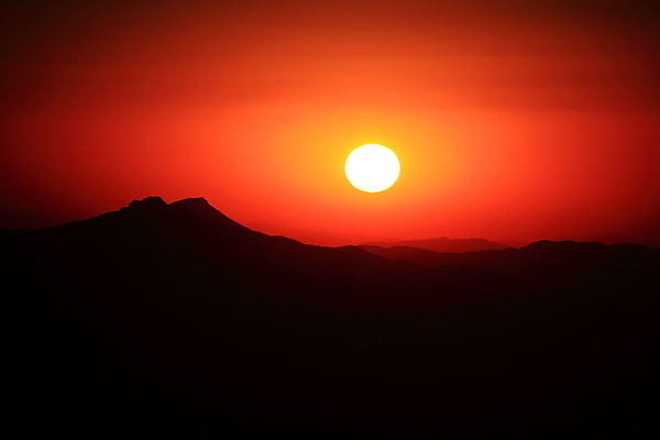 포토 JPG 해외이미지 계절 여행 백그라운드 오렌지 자연 하늘 아침 산 풍경 사람없음 야외 파란색 세계 햇빛 태양 머리 일출 환경 일몰 새벽 골동품 바위 역사 재산 장면 동쪽 칠면조 천연기념물 고고학 웅장함 해외202004 튀르키예 해외포토 주간 자연요소 교육 아시아 컬러 과일 조류 신체부위 금융 노을 돌_바위 방향 생태계 파일형식 이미지허브