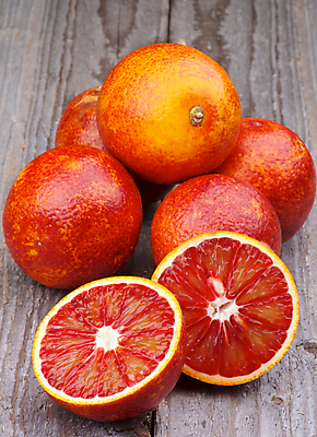 포토 JPG 해외이미지 음식 오렌지 과일 재료 부분 사람없음 빨간색 노란색 쌓기 회색 젖음 시골 신선 원형 횡단보도 달콤 맛 상쾌 유기농 질감 흙더미 건강식 고립 숙성 개조 해외202004 해외포토 도형 웰빙 감정 컬러 컨셉 모션 흙 보행로 파일형식 더미 이미지허브