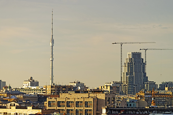 포토 JPG 해외이미지 구름 하늘 사람없음 강 일출 탑 고층빌딩 텔레비전 도시 센터 러시아 스카이라인 러시아인 모스크바 해외202004 해외포토 자연요소 서양인 건축물 유럽 빌딩 전자제품 노을 파일형식 이미지허브