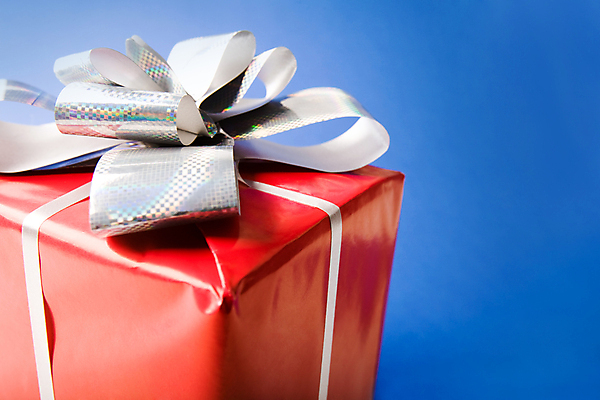 포토 JPG 해외이미지 전통 디자인 계절 기념일 리본 종이 백그라운드 크리스마스 포장 부분 휴가 새로움 새해 선물 이벤트 사람없음 장식 빨간색 파란색 상자 3D 축제 놀람 축하 신용카드 생일 은색 연도 심볼 묘사 오브젝트 활 기회 매듭 엽서 판지 고립 특별함 해외202004 해외포토 감정 컬러 컨셉 표정 금융 편지 디지털합성 파일형식 이미지허브