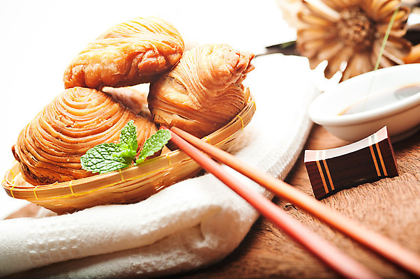 포토 JPG 해외이미지 모양 전통 문화 빵 패턴 재료 태국 고추 양파 감자 종류 요리 동양인 사람없음 케이크 식사 치킨 빵집 튀김 뜨거움 맛 굽기 먹기 묘사 매움 반죽 날카로움 퍼프 밀가루 카레 층 말레이시아 해외202004 해외포토 아시아 음식 컨셉 무늬 채소 모션 디저트 인종 상점 가루 구이 닭고기요리 파일형식 이미지허브