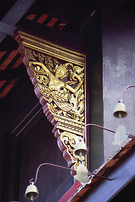 포토 JPG 해외이미지 전통 디자인 꽃 아시아 종교 문화 선 벽 조각 백그라운드 패턴 불교 태국 벽지 추상 미술 동양인 사람없음 내부 건물 그래픽 장식 문 금속 페인트 수확 골동품 사찰 역사 황금 묘사 질감 예술가 그런지 옛날 스타일 해외202004 해외포토 식물 건축물 나라 무늬 농업 종교건축 재질 문화예술 인종 파일형식 이미지허브