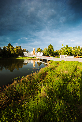 포토 JPG 해외이미지 아시아 종교 문화 여행 불교 태국 하늘 동양인 풍경 사람없음 조각상 점 사찰 큼 땅 언덕 대리석 동쪽 남쪽 천연기념물 순례 신앙심 이국적 푸켓 해외202004 해외포토 나라 재료 종교건축 인종 조형물 크기 방향 파일형식 이미지허브