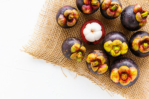 포토 JPG 해외이미지 단면 실내 사람없음 하이앵글 신선 열대과일 흰배경 망고스틴 해외202004 해외포토 뷰포인트 백그라운드 과일 내부 흰색 파일형식 이미지허브