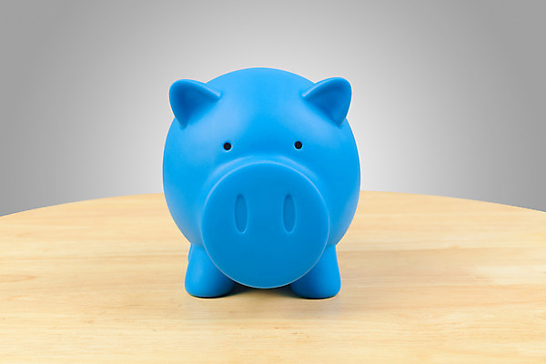 포토 JPG 해외이미지 1 분홍색 백그라운드 컨셉 돈 비즈니스 탁자 성공 사람없음 목재 파란색 달러 회색 흰색 업무 돼지 절약 수집 심볼 책상 오브젝트 사인 싱글 투자 고립 예산 해외202004 해외포토 나무 컬러 가구 재료 포유류 작업 재산 파일형식 이미지허브