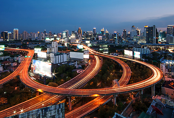 포토 JPG 해외이미지 도로 야경 태국 하늘 사람없음 야외 건물 강 도시풍경 고층빌딩 도시 도심 방콕 해외202004 해외포토 건축물 아시아 길 교통시설 풍경 빌딩 야간 파일형식 풍경_경치 이미지허브