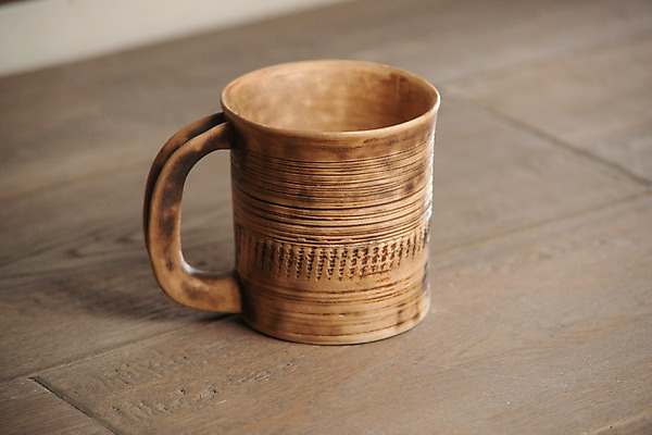 포토 JPG 해외이미지 전통 접시 디자인 문화 커피 음료 백그라운드 패턴 맥주 손잡이 미술 사람없음 장식 컵 세트 갈색 상점 머그컵 수확 흰색 시골 조끼 바 도자기 화려 사발 시장 냄비 수집 오브젝트 복고 기념품 점토 토기 유리주전자 수공예품 옛날 핸드메이드 스타일 해외202004 해외포토 식기 컬러 컨셉 무늬 농업 유리 주전자 문화예술 주류 외투 용기_그릇 사기그릇 솥 공예품 파일형식 이미지허브