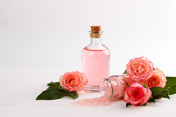 포토 JPG 해외이미지 꽃 분홍색 신체 휴식 건강 사람없음 치료 수건 장미 스파 목욕 화장품 욕실 흰색 마사지 피부 아로마 소금 비누 로션 아로마테라피 테라피 스펀지 내추럴 돌봄 샤워실 위생관리 해외202004 해외포토 식물 컬러 컨셉 의학 모션 관리 신체부위 위생용품 뷰티 청결 샤워시설 파일형식 이미지허브