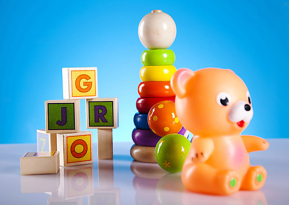 포토 JPG 해외이미지 영어 실내 사람없음 장난감 곰인형 아기용품 딸랑이 동물인형 고리던지기 나무블록 해외202004 해외포토 문자 인형 내부 목재 블록 던지기 오브젝트 파일형식 이미지허브