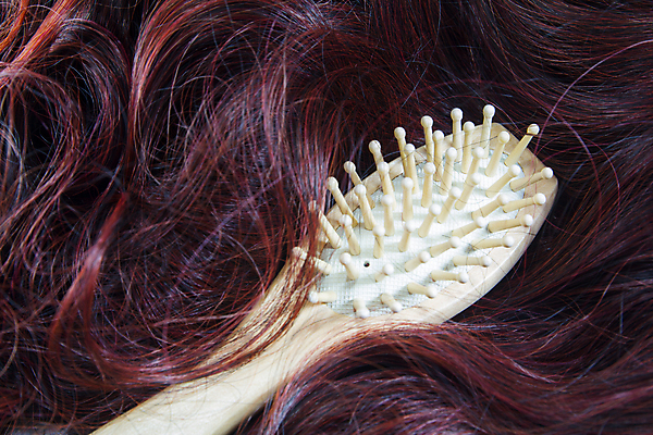 포토 JPG 해외이미지 사람없음 뷰티 머리카락 머리빗 헤어관리 두피케어 탈모클리닉 해외202004 탈모예방 해외포토 머리 미용용품 예방 클리닉 파일형식 이미지허브