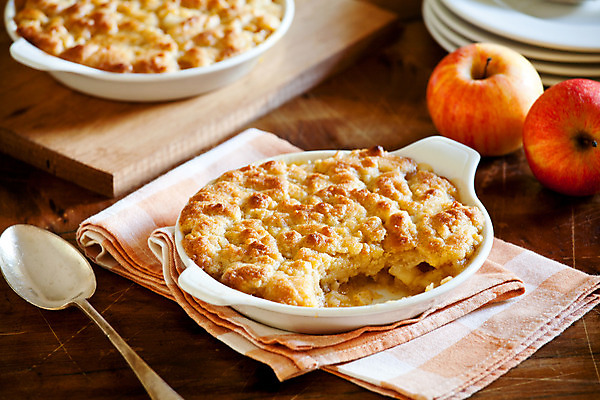 포토 JPG 해외이미지 디자인 음식 다이어트 오렌지 과일 날씨 디저트 실내 건강 요리 사람없음 목재 컬러풀 갈색 노란색 케이크 검은색 껍질 흰색 신선 뜨거움 달콤 아침식사 사과 11월 굽기 유기농 브런치 추수감사절 푸딩 10월 내추럴 바닐라 시나몬 채식주의자 페스츄리 핸드메이드 비건 해외202004 해외포토 나무 웰빙 기독교 빵 컬러 재료 내부 식사 날짜 맛 구이 채식 파일형식 이미지허브