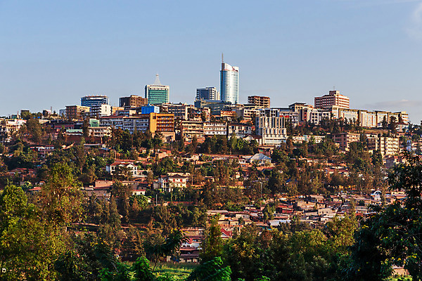 포토 JPG 해외이미지 나무 산업 여행 건축양식 아프리카 주택 사람없음 건물 초록색 도시풍경 사무실 고층빌딩 블록 성장 도시 센터 가난 언덕 장면 지역 타운 개발 공화국 르완다 해외202004 해외포토 식물 건축물 건축 나라 컬러 컨셉 비즈니스 풍경 빌딩 파일형식 이미지허브