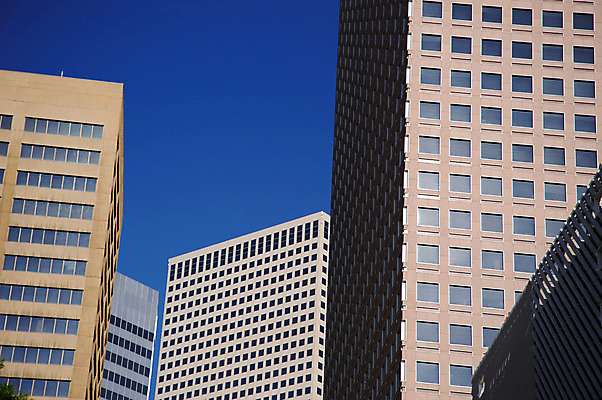 포토 JPG 해외이미지 직업 외관 회사 비즈니스 건축양식 창문 하늘 부동산 벽돌 직장 사람없음 건물 파란색 사무실 갈색 고층빌딩 큼 상업 콘크리트 해외202004 해외포토 건축물 건축 컬러 빌딩 재산 크기 파일형식 이미지허브