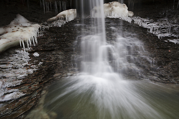 포토 JPG 해외이미지 겨울 국립공원 사람없음 얼음 폭포 개울 해외202004 해외포토 자연요소 계절 공원 자연 강 파일형식 이미지허브