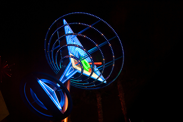 포토 JPG 해외이미지 음료 여행 미술 사람없음 야외 가로 컬러풀 파티 미국 활발 칵테일 도박 야간 사인 올리브 네온 라스베가스 마티니 해외202004 해외포토 자연요소 열매 컬러 컨셉 북아메리카 문화예술 주류 이벤트 파일형식 이미지허브