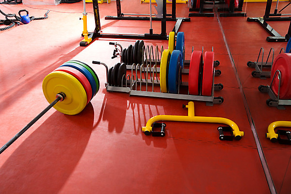 포토 JPG 해외이미지 스포츠 백그라운드 운동화 십자가 신체 바닥 실내 건강 그림자 사람없음 빨간색 파란색 컬러풀 운동 노란색 힘 아령 장비 종 바 당기기 몸무게 보디빌더 연습 오브젝트 클럽 체육관 근육질 리프트 역도 무거움 조절 리프팅 크로스핏 해외202004 해외포토 컬러 신발 모션 근육 내부 무게 보디빌딩 몸매 파일형식 이미지허브