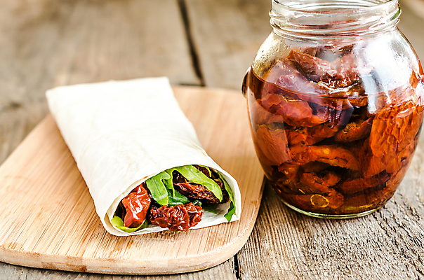 포토 JPG 해외이미지 음식 빵 토마토 채소 부분 유리 치즈 건조 샌드위치 육류 옥수수 요리 사람없음 목재 빨간색 초록색 태양 식사 치킨 샐러드 로켓 덮개 흰색 신선 항아리 그릴 아침식사 허브 향신료 날것 후추 점심식사 케밥 루꼴라 살사댄스 피타 해외202004 해외포토 자연요소 나무 식물 컬러 식재료 재료 재질 주방용품 유제품 곡류 뚜껑 춤 도자기 닭고기요리 향미료 파일형식 이미지허브