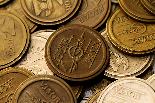 포토 JPG 해외이미지 디자인 유럽 백그라운드 컨셉 돈 비즈니스 성공 사람없음 금융 경제 갈색 금속 동전 수확 골동품 변화 재산 황금 전화기 부식 질감 복고 투자 보물 고립 옛날 해외202004 해외포토 나라 컬러 농업 재질 파일형식 이미지허브