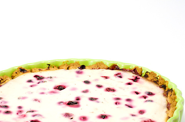 포토 JPG 해외이미지 열매 음식 디저트 요리 사람없음 빨간색 초록색 케이크 식사 흰색 신선 달콤 맛 서식 페스츄리 핸드메이드 해외202004 해외포토 식물 빵 컬러 컨셉 파일형식 이미지허브