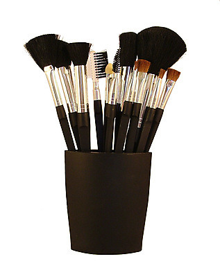 포토 JPG 해외이미지 얼굴 장신구 사람없음 유행 검은색 화장품 흰색 붓 어플리케이션 냄비 부드러움 넘어짐 해외202004 해외포토 컬러 모션 신체부위 뷰티 감각 솥 파일형식 이미지허브