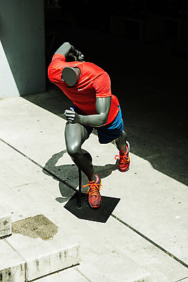 포토 JPG 해외이미지 모델 디자인 외관 드레스 옷 여자 남자 백그라운드 비즈니스 창문 유리 거리 사람없음 장식 빛 컬러풀 숫자 유행 세일 상점 검은색 흰색 도시 마네킹 디자이너 쇼핑몰 진열장 상업 쇼 소매 매각 블러 스타일 해외202004 해외포토 직업 문자 컬러 재질 사람 파일형식 이미지허브