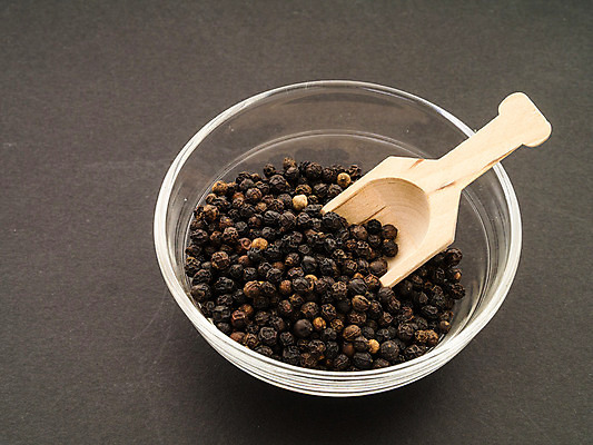 포토 JPG 해외이미지 재료 옥수수 사람없음 검은색 양념 향신료 후추 해외202004 해외포토 컬러 곡류 향미료 파일형식 이미지허브