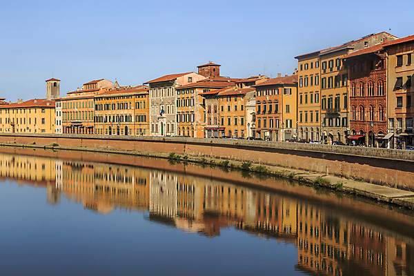 포토 JPG 해외이미지 외관 유럽 호수 벽 건축양식 하늘 날씨 아파트 돌담 사람없음 건물 여름 강 도시풍경 햇빛 환경 맑음 봄 이탈리아 블록 바위 도시 역사 재산 타운 해외202004 해외포토 건축물 계절 건축 나라 주택 풍경 금융 담장 태양 돌_바위 파일형식 이미지허브