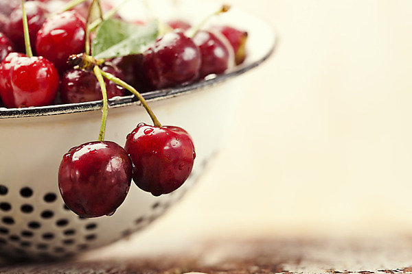 포토 JPG 해외이미지 열매 음료 음식 줄기 백그라운드 채소 과일 재료 탁자 건강 사람없음 목재 가로 빨간색 세로 물 햇빛 우주 주방 흰색 시골 신선 체리 그룹 선택 달콤 씻기 큼 먹기 가득함 오브젝트 상쾌 유기농 날것 심플 흘림 흙더미 숙성 해외202004 해외포토 자연요소 나무 식물 웰빙 감정 컬러 가구 컨셉 모션 태양 청결 흙 맛 크기 파일형식 더미 이미지허브