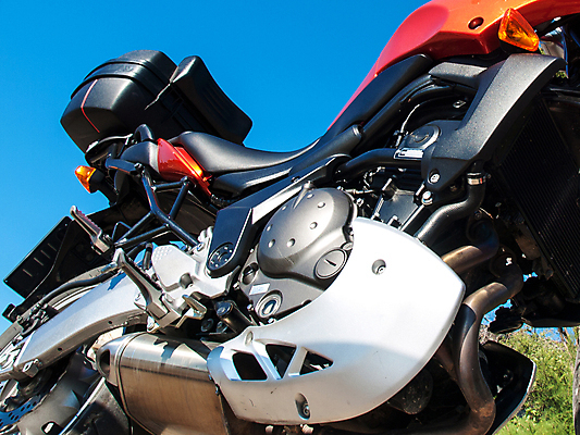 포토 JPG 해외이미지 스포츠 오렌지 하늘 사람없음 파란색 자전거 검은색 힘 오토바이 바퀴 승차 속도 순환 엔진 모터 고립 힘찬 해외202004 해외포토 컬러 컨셉 과일 모션 바이크 파일형식 이미지허브