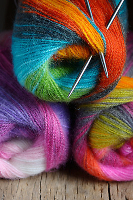 포토 JPG 해외이미지 옷 줄 분홍색 종류 취미 사람없음 빨간색 초록색 파란색 갈색 노란색 보라색 활발 직물 뜨개질 실 선택 묘사 오브젝트 부드러움 염색 솜털 노끈 실뭉치 양모 해외202004 해외포토 컬러 컨셉 감각 파일형식 이미지허브