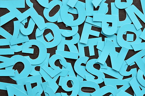 포토 JPG 해외이미지 캐릭터 알파벳 백그라운드 사람없음 파란색 편지 혼란 해외202004 해외포토 영어 컬러 컨셉 파일형식 이미지허브