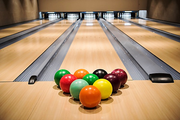 포토 JPG 스포츠 실내 취미 사람없음 볼링핀 볼링 볼링공 볼링장 국내포토 공 내부 구기 볼링용품 파일형식