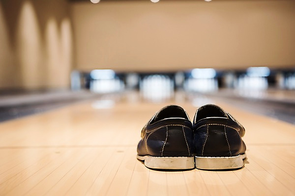 포토 JPG 스포츠 실내 취미 사람없음 아웃포커스 볼링 볼링장 볼링화 국내포토 신발 촬영기법 내부 구기 볼링용품 파일형식