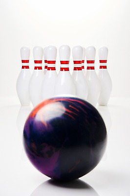 포토 JPG 스튜디오촬영 스포츠 실내 취미 사람없음 아웃포커스 볼링핀 볼링 볼링공 국내포토 공 촬영기법 내부 구기 볼링용품 파일형식