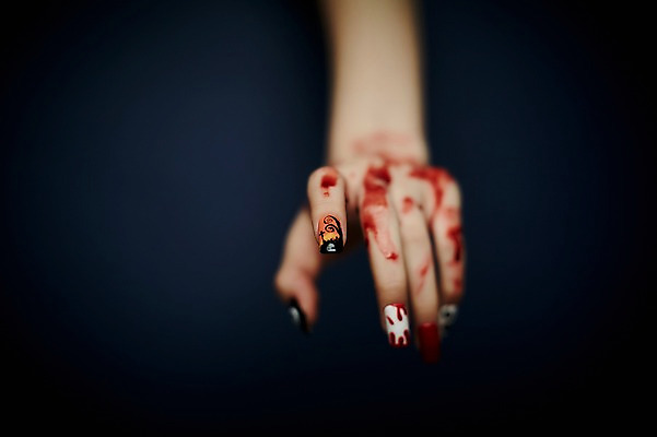 포토 JPG 스튜디오촬영 손 실내 20대 신체부위 뷰티 할로윈 한국인 손톱관리 네일아트 젤네일 국내포토 사람 동양인 청년 내부 파일형식