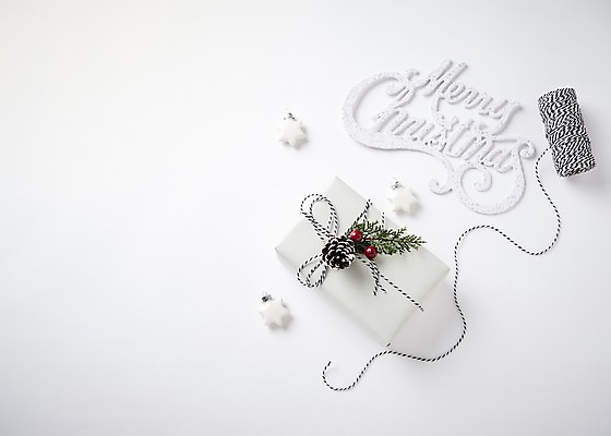 포토 JPG 스튜디오촬영 리본 크리스마스장식 크리스마스 크리스마스용품 실내 선물 사람없음 오브젝트 국내포토 기념일 내부 용품 파일형식