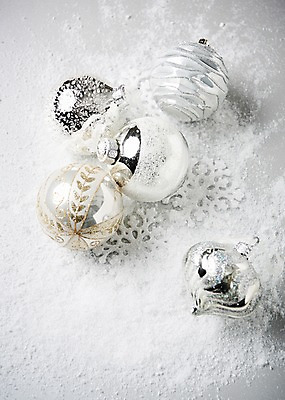 포토 JPG 스튜디오촬영 크리스마스장식 크리스마스 크리스마스용품 눈꽃 실내 사람없음 장식볼 오브젝트 국내포토 기념일 눈_날씨 내부 장식 용품 파일형식