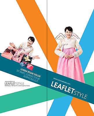 PSD 템플릿 표지디자인 북디자인 출판디자인 여자 표지 리플렛 2단접지 북커버 새해 선물 팜플렛 두명 30대 설날 한국인 보자기 한복 선물세트 새해선물 성인여자만 설선물 이미지템플릿 한국전통 명절 사람 동양인 장년 전통의상 여자만 성인만 파일형식 천_직물 명절선물